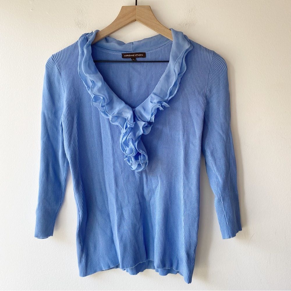 adrienne vittadini y2k style blue ruffle front ribbed 3/4 sleeve top